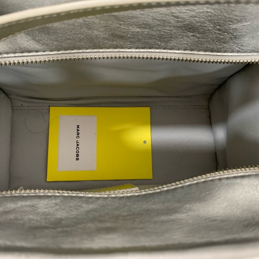 Marc Jacobs Silver Crossbody Bag - Picture 8 of 8
